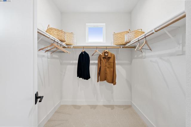 985 Harcot Court, San Jose CA: https://media.crmls.org/mediaz/d1a180fc-2483-46d8-84c4-24dcc4b34100.jpg