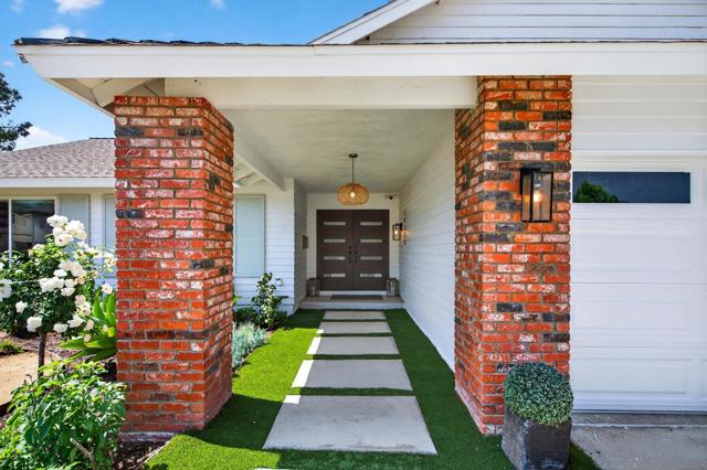 14224 Recuerdo Dr, San Diego CA: https://media.crmls.org/mediaz/d1a197d0-9976-49d5-9b7d-91bcf124def5.jpg