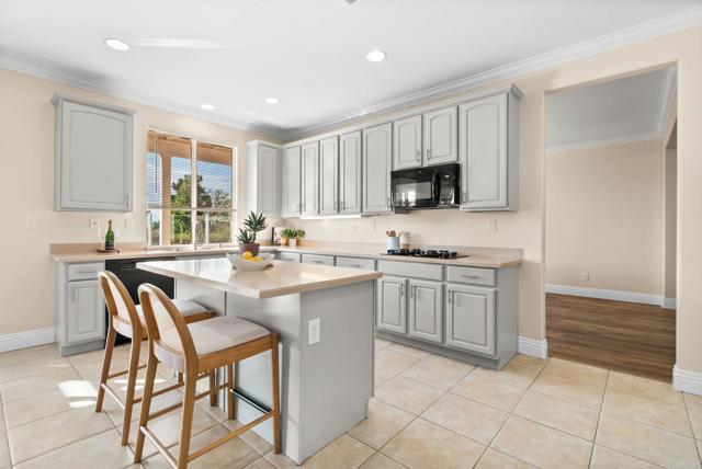 Detail Gallery Image 9 of 36 For 33360 Barrington, Temecula,  CA 92592 - 5 Beds | 3 Baths