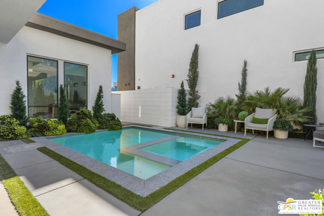 141 Blue Moon Drive, Palm Springs, CA 92262