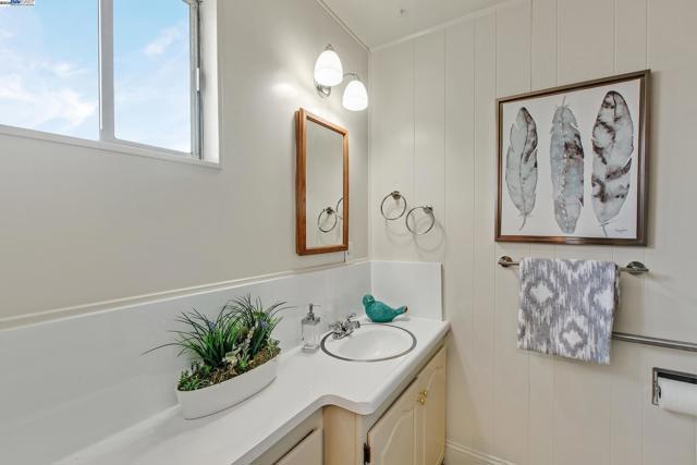26623 ELDRIDGE AVE, Hayward CA: https://media.crmls.org/mediaz/d1a3372c-6268-4828-913e-aa23f6e5cc37.jpg