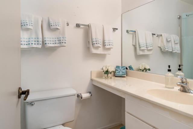 6175 Montecito Drive, Palm Springs CA: https://media.crmls.org/mediaz/d1a44027-0c32-41f3-89ce-bb135e8a1473.jpg