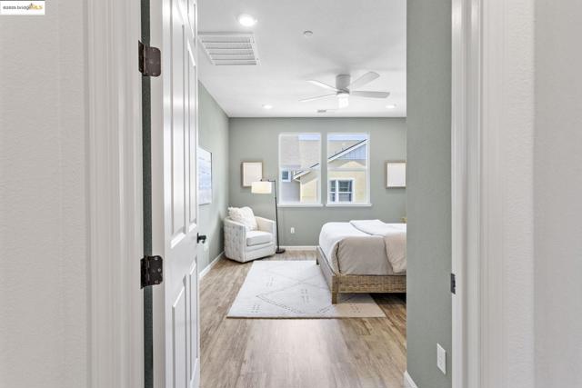 7129 Calistoga Ln, Dublin CA: https://media.crmls.org/mediaz/d1a4a8a0-140e-4d6d-a382-75cc2be9d542.jpg