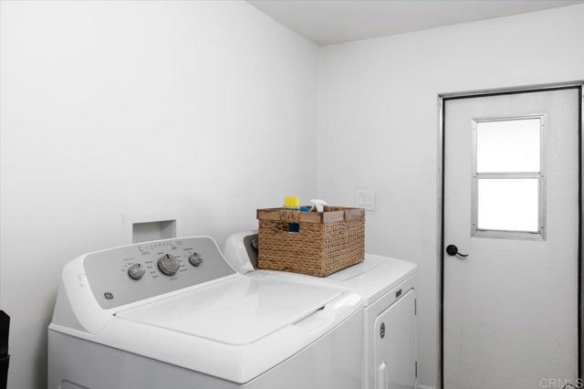 4660 N River Road, Oceanside CA: https://media.crmls.org/mediaz/d1a57727-7bbf-478e-b45c-8ad912e91e7c.jpg