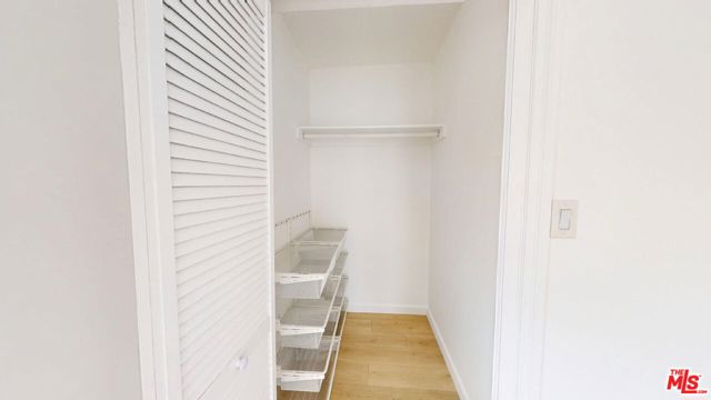 2032 W 80th Street, Los Angeles CA: https://media.crmls.org/mediaz/d1a5e33d-f9e7-4a91-a894-754ab60d6ba6.jpg