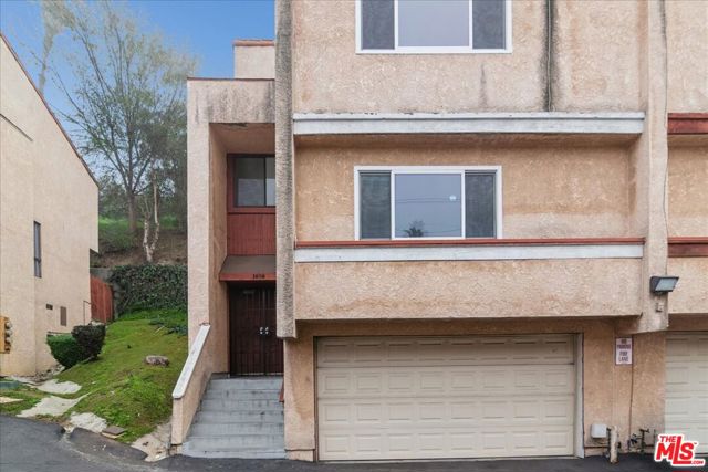 1050 S Garfield Avenue, Monterey Park CA: https://media.crmls.org/mediaz/d1a66147-b4e8-4fbc-8068-8a3278bef5d4.jpg