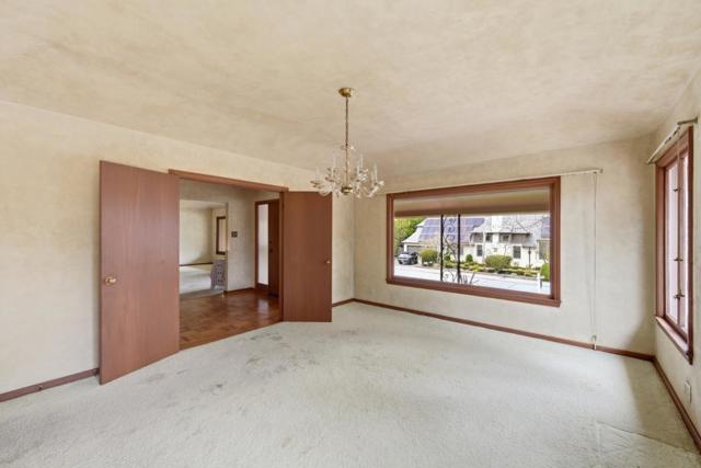 1735 Crockett Lane, Hillsborough CA: https://media.crmls.org/mediaz/d1a7d88a-aa76-495f-a32d-60e61aaf2325.jpg