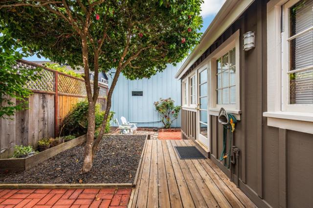 219 San Jose Avenue, Capitola CA: https://media.crmls.org/mediaz/d1a8ee62-9e39-4959-a83f-8ae9fc4f61e7.jpg