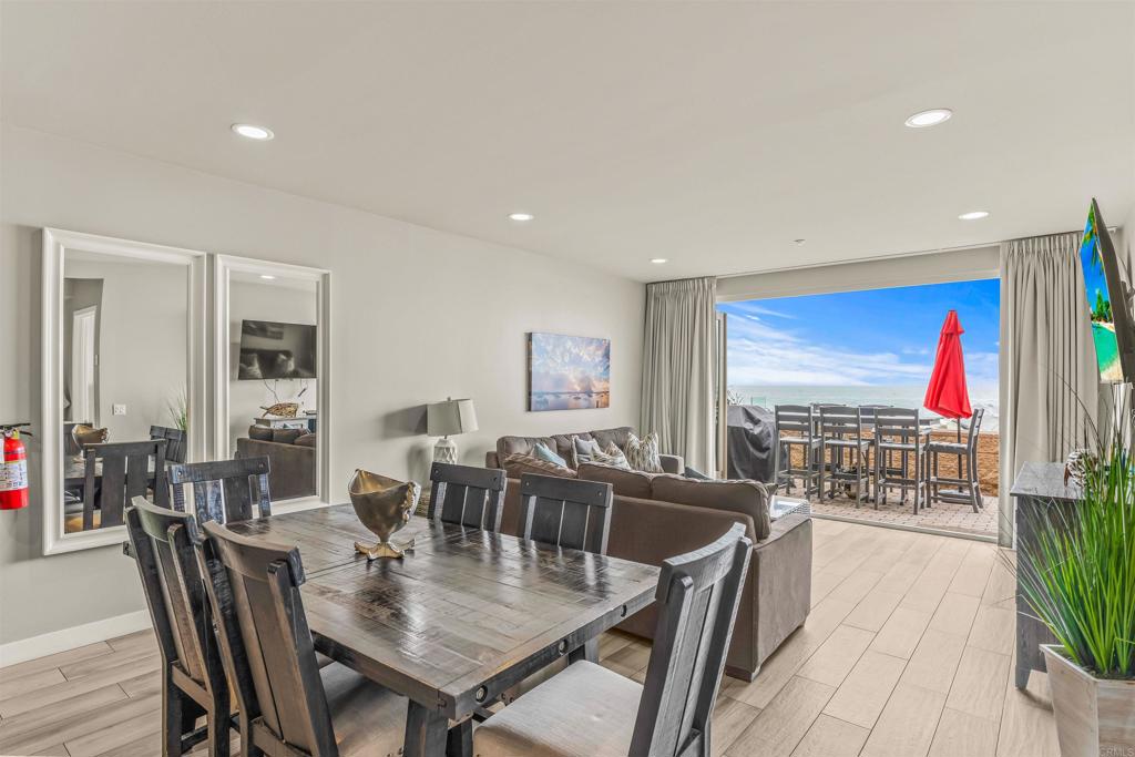 700 The Strand - photo 11