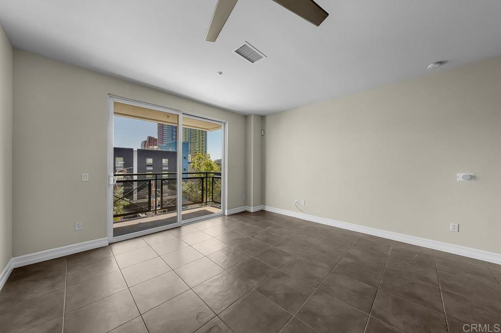 550 Park Blvd - photo 11