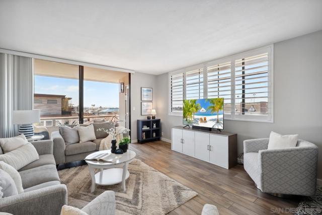 3130 Avenida De Portugal, San Diego CA: https://media.crmls.org/mediaz/d1ab8b55-9d7a-43df-94ea-a7ff227c4f7f.jpg