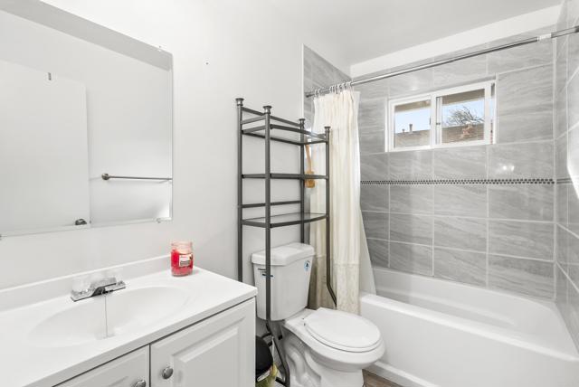 Detail Gallery Image 10 of 14 For 913 Amistad  Ct #D,  El Cajon,  CA 92019 - 2 Beds | 1 Baths