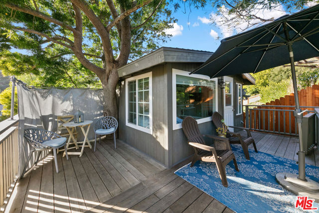 30603 El Sueno Drive, Malibu CA: https://media.crmls.org/mediaz/d1ac7315-fcdc-493c-996e-59884826c683.jpg