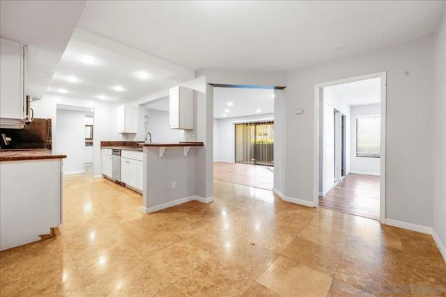 1050 E Washington, Escondido CA: https://media.crmls.org/mediaz/d1ad65f5-e189-4921-9b91-57918ad851fc.jpg