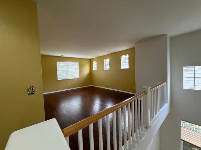 504 Westwind Lane, Redwood City CA: https://media.crmls.org/mediaz/d1ad9e7c-dbf7-4588-bc25-583c4984ba32.jpg