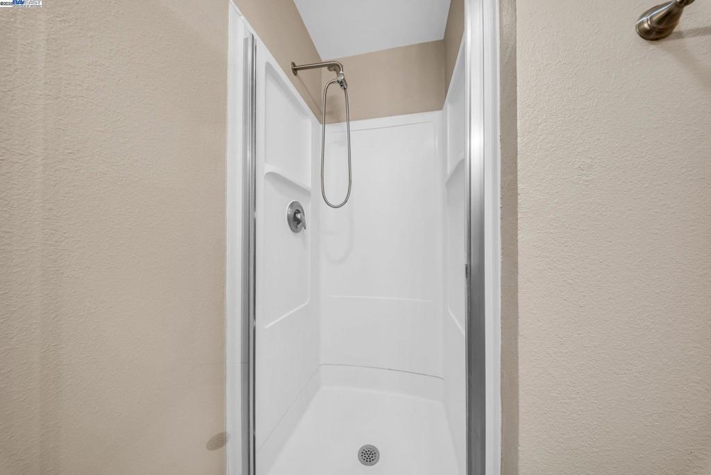 https://media.crmls.org/mediaz/d1adb037-5b34-4dd9-9c41-57f0100d7b26.jpg?preset=X-Large
