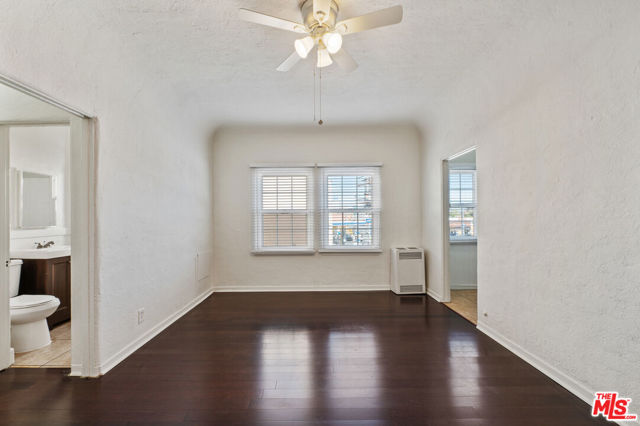 5320 W Olympic Boulevard, Los Angeles CA: https://media.crmls.org/mediaz/d1ae151c-1329-433d-ad32-a48045cb8e11.jpg