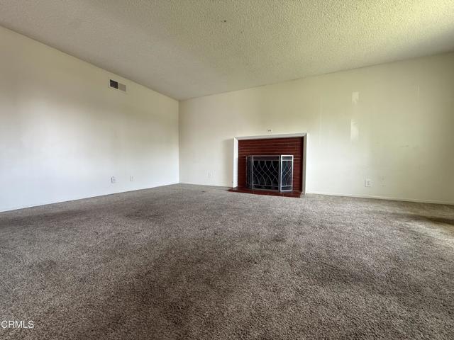 Detail Gallery Image 4 of 14 For 1421 Kingswood Way, Oxnard,  CA 93030 - 4 Beds | 2 Baths