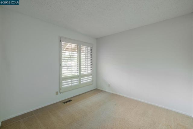 171 Mount Tam Ct, Martinez CA: https://media.crmls.org/mediaz/d1b346c4-a6bb-4e5e-bfa0-58a4defd8afa.jpg