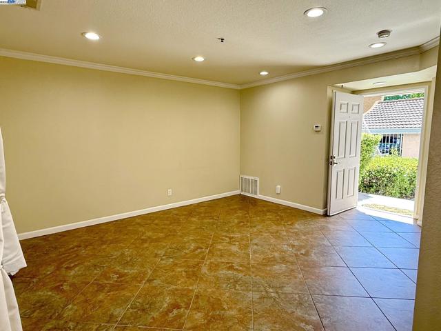 342 Chris Cmn, Livermore CA: https://media.crmls.org/mediaz/d1b37470-d04a-432e-b1f9-1a8ae05e8d81.jpg
