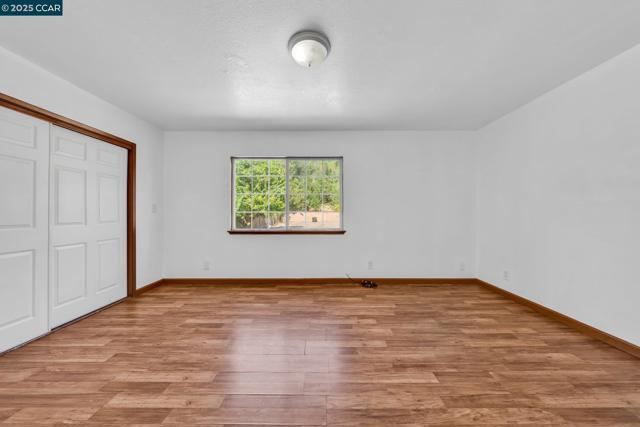 18127 Madison Ave, Castro Valley CA: https://media.crmls.org/mediaz/d1b5c3a8-40df-49f9-b3a8-0b1721626cd7.jpg