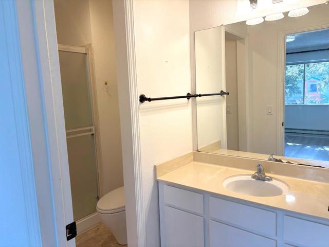248 Caliente Drive, San Leandro CA: https://media.crmls.org/mediaz/d1b6f8f4-b873-460d-83f4-76351b1144cb.jpg