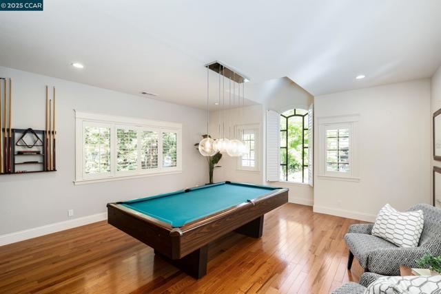 3363 Deer Hollow Drive, Danville CA: https://media.crmls.org/mediaz/d1b8a633-2cae-46fb-a0d5-5a8f1cf4ec38.jpg