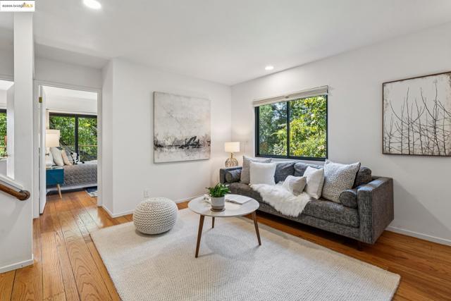 690 PANORAMIC WAY, Berkeley CA: https://media.crmls.org/mediaz/d1b8ad56-f5e7-4631-9535-f7894beea087.jpg