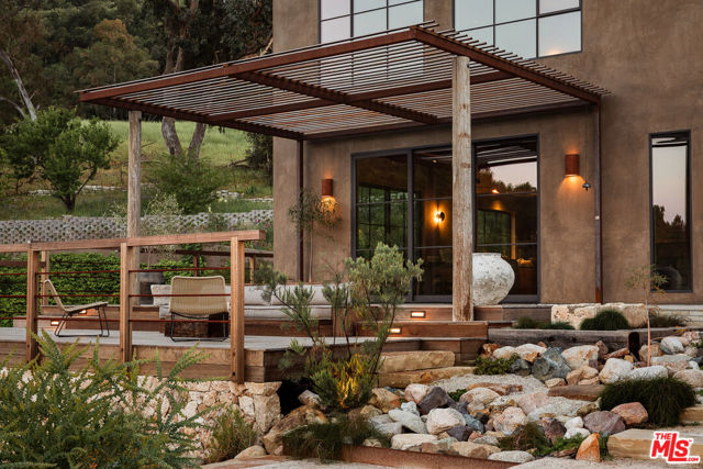 225 Powderhorn Ranch Road, Topanga CA: https://media.crmls.org/mediaz/d1b9b293-a872-42e5-a6ba-46e0aa304336.jpg