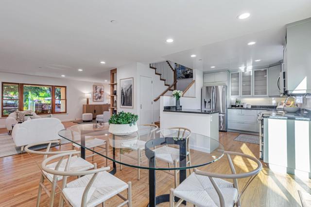 3704 Fair Oaks Avenue, Menlo Park CA: https://media.crmls.org/mediaz/d1b9f3ff-4939-4831-b1b9-8aae0f71bf1b.jpg