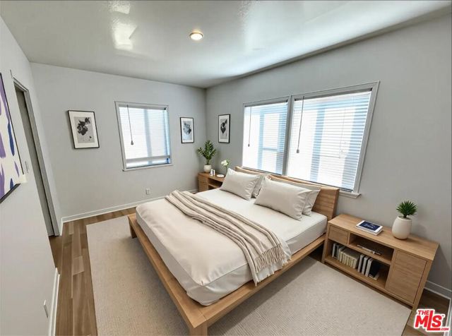 12445 Greene Avenue, Los Angeles CA: https://media.crmls.org/mediaz/d1b9f83a-8682-4e14-8d0d-11fdc5c41e03.jpg