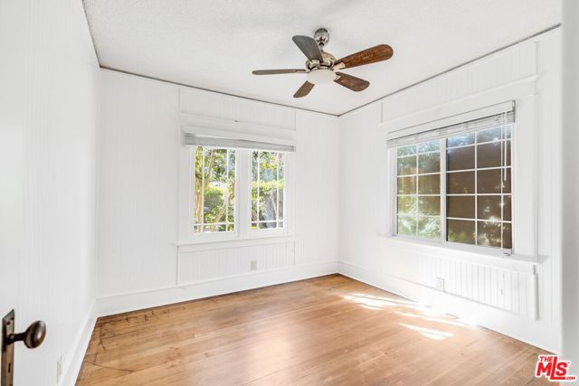 2324 Louella Avenue, Venice CA: https://media.crmls.org/mediaz/d1ba7fbd-99a6-4afe-bbf5-a47f7e57b17b.jpg