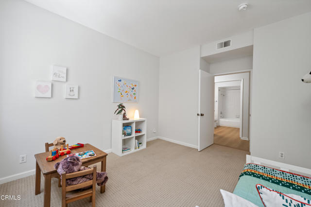 Detail Gallery Image 21 of 38 For 4200 via Arbolada #207,  Los Angeles,  CA 90042 - 2 Beds | 1 Baths