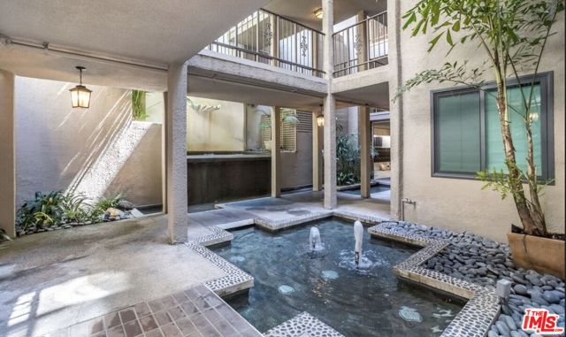 8455 Fountain Avenue, West Hollywood CA: https://media.crmls.org/mediaz/d1badf03-767f-4d5a-b75e-790994bf9d98.jpg