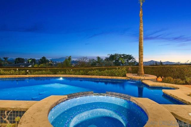 836 Camelot Pkwy, El Cajon CA: https://media.crmls.org/mediaz/d1bb3789-d789-44e7-a8f3-09f3a9e3c91f.jpg