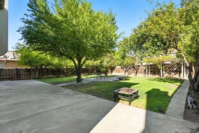 4276 Oakridge Drive, Tracy CA: https://media.crmls.org/mediaz/d1bc254c-a4a0-472b-9cc9-fad1d2251c73.jpg