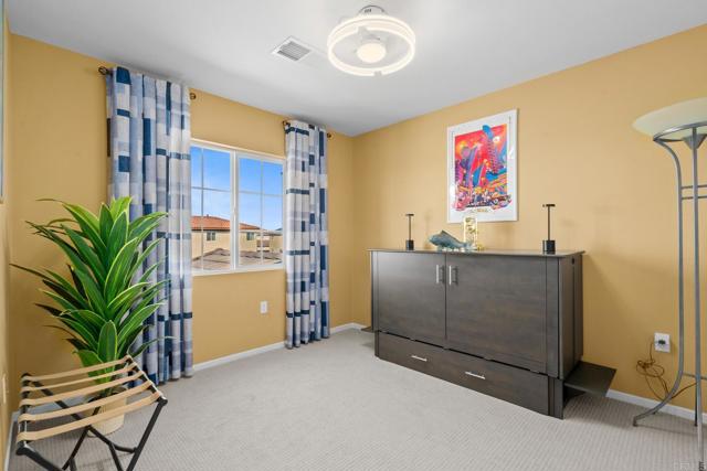 2504 Vista Del Mar Lane, Imperial CA: https://media.crmls.org/mediaz/d1bcbc45-93aa-4124-829f-d87baaabbcc6.jpg