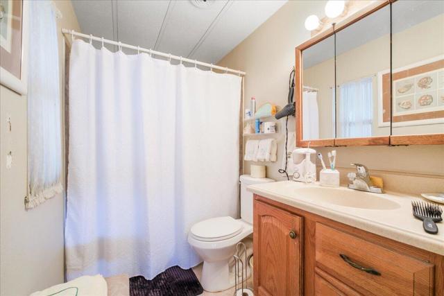 32857 Bloomfield Avenue, Thousand Palms CA: https://media.crmls.org/mediaz/d1be4d68-7a70-494c-8f0b-5b21a6318b18.jpg