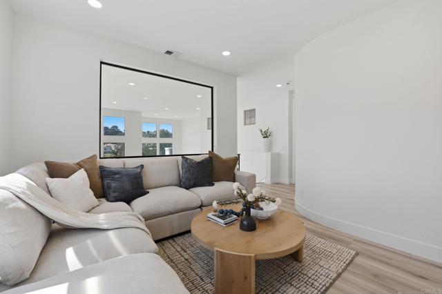 Detail Gallery Image 32 of 75 For 7117 Tatler Rd, Carlsbad,  CA 92011 - 2 Beds | 2/1 Baths