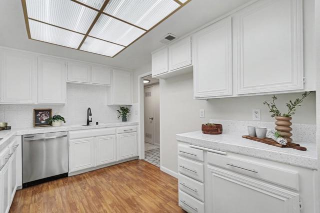 19816 Vineyard Lane, Saratoga CA: https://media.crmls.org/mediaz/d1bf64fc-9d33-466a-939a-c3658a1e1cfe.jpg