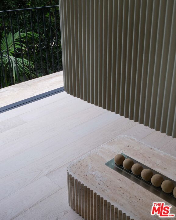 MLS #25572987 img 15