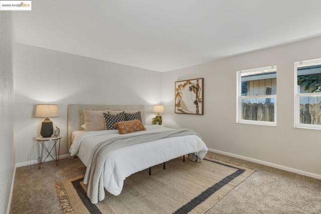 1311 Madison PL, Woodland CA: https://media.crmls.org/mediaz/d1c0d5fd-8621-4cc3-9d1a-fb9025a090ce.jpg