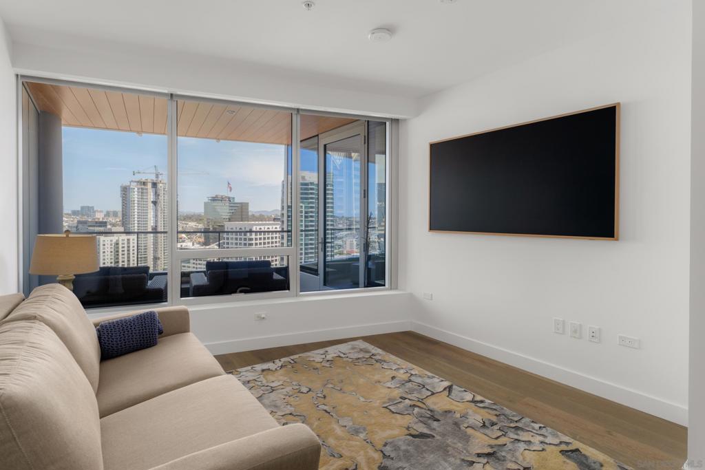 888 E Street - photo 19