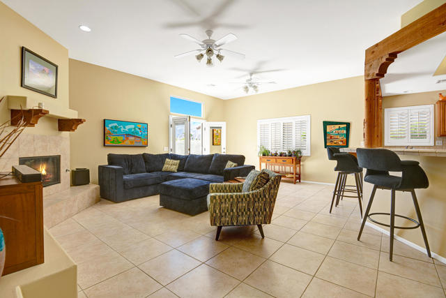 78595 Saguaro Road, La Quinta CA: https://media.crmls.org/mediaz/d1c373fa-fc2b-4965-9a64-c3f43708f8e8.jpg