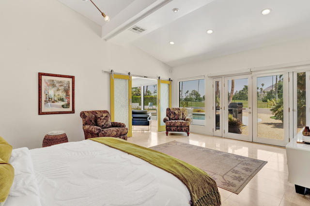 2598 S Camino Real, Palm Springs CA: https://media.crmls.org/mediaz/d1c3f03d-960c-49d6-b4f2-195c8304a369.jpg