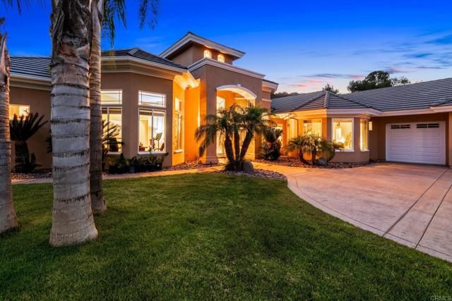 2772 Firebrand Drive, Alpine CA: https://media.crmls.org/mediaz/d1c4b450-93b8-4660-aefb-d8ecd0e2c694.jpg