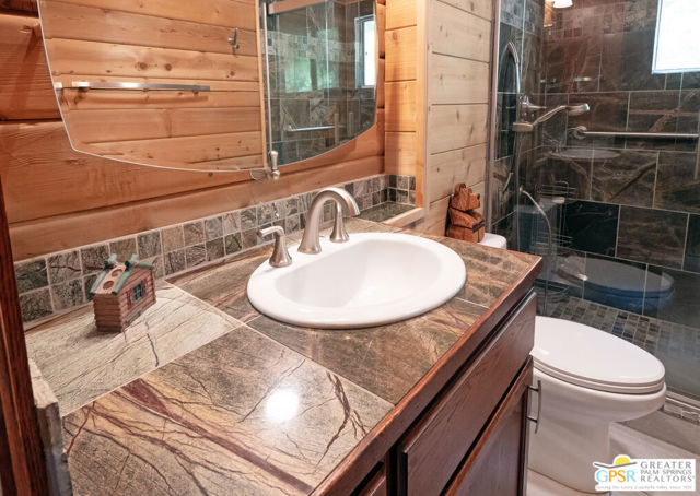 6307 Cedar Court, Angelus Oaks CA: https://media.crmls.org/mediaz/d1c51f1b-a661-478a-8610-091399171ba1.jpg
