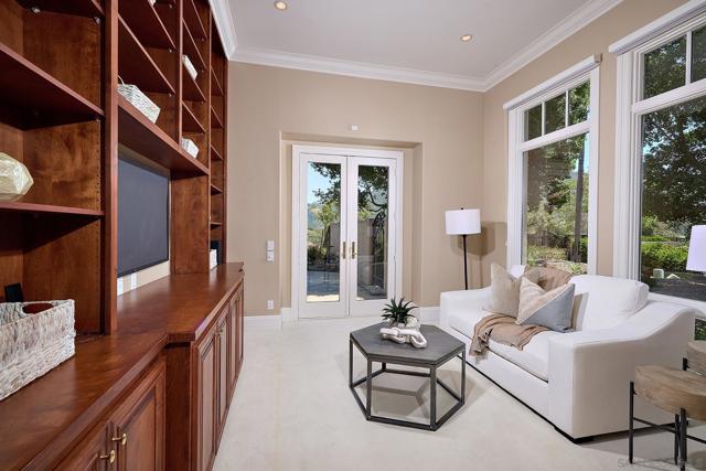 14460 Cheyenne Trl, Poway CA: https://media.crmls.org/mediaz/d1c6e26e-bbad-4230-b7f7-11c2423dd661.jpg