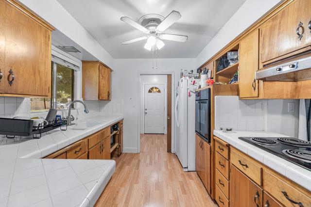 Image 9 of 27 For 1646 Cornell Avenue