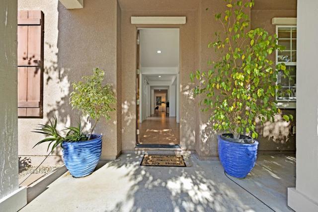 134 N Menlo Park Street, Mountain House CA: https://media.crmls.org/mediaz/d1c73b1b-1998-472f-81b2-776d2cb250e9.jpg